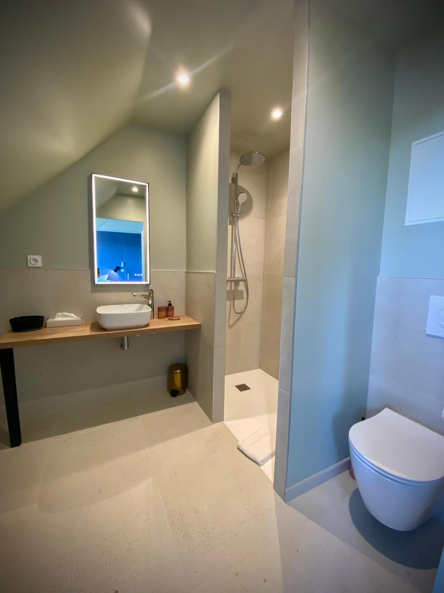 La Bellevue Bistrot Et Chambres D'Hotes Séné Habitación foto